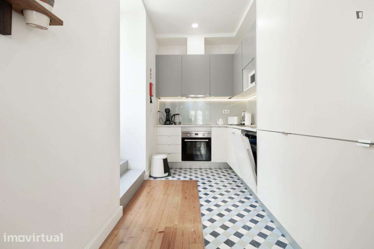 Apartamento com 2 quartos - localizado em Graça Lisbon - Grande imagem: 2/41