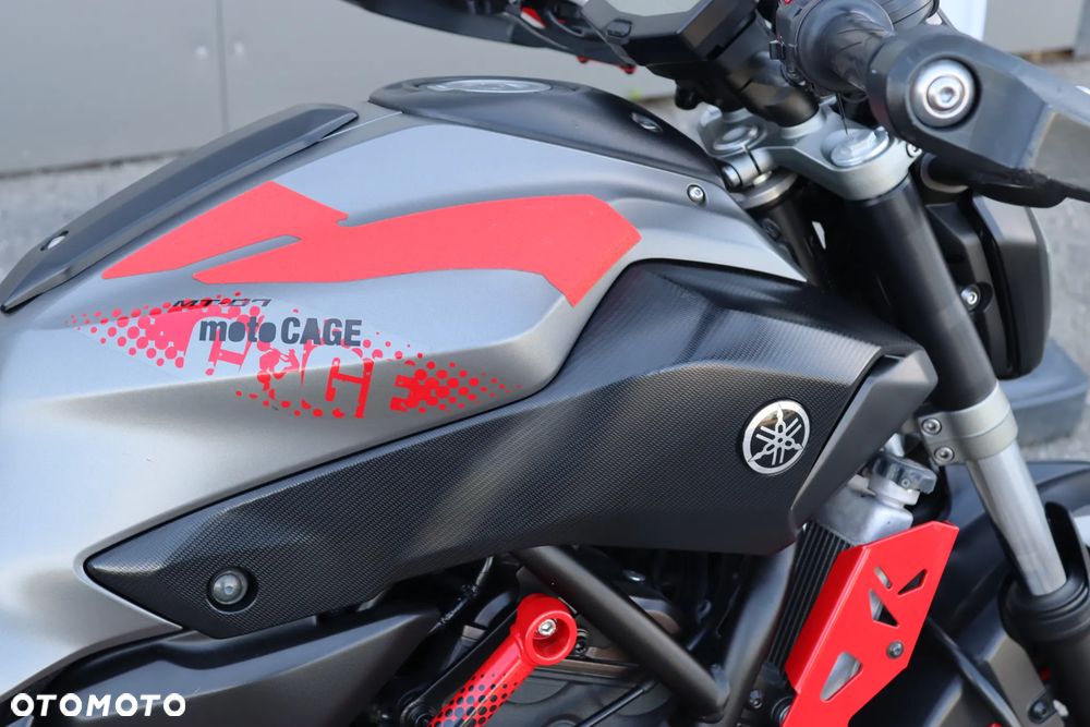 Yamaha MT - 13