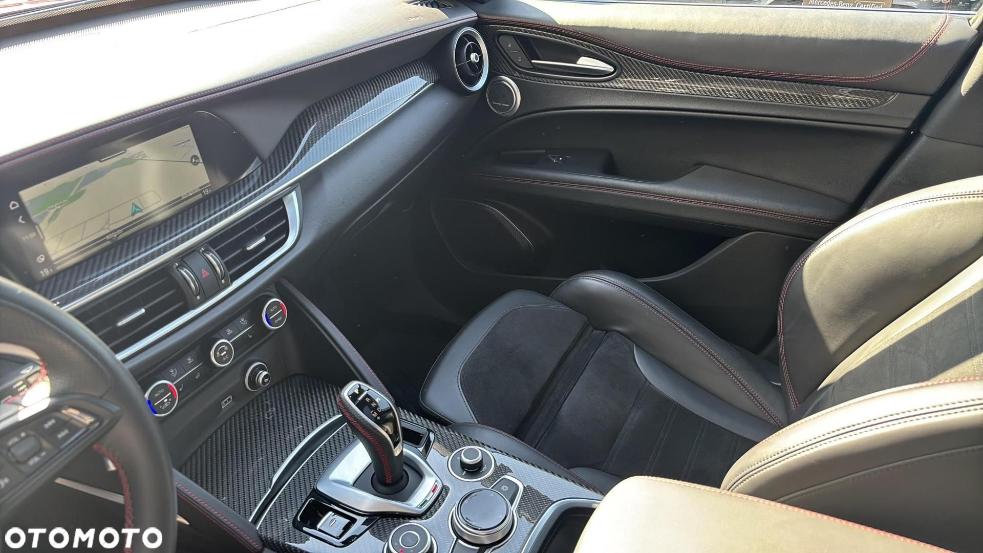 Alfa Romeo Stelvio - 14
