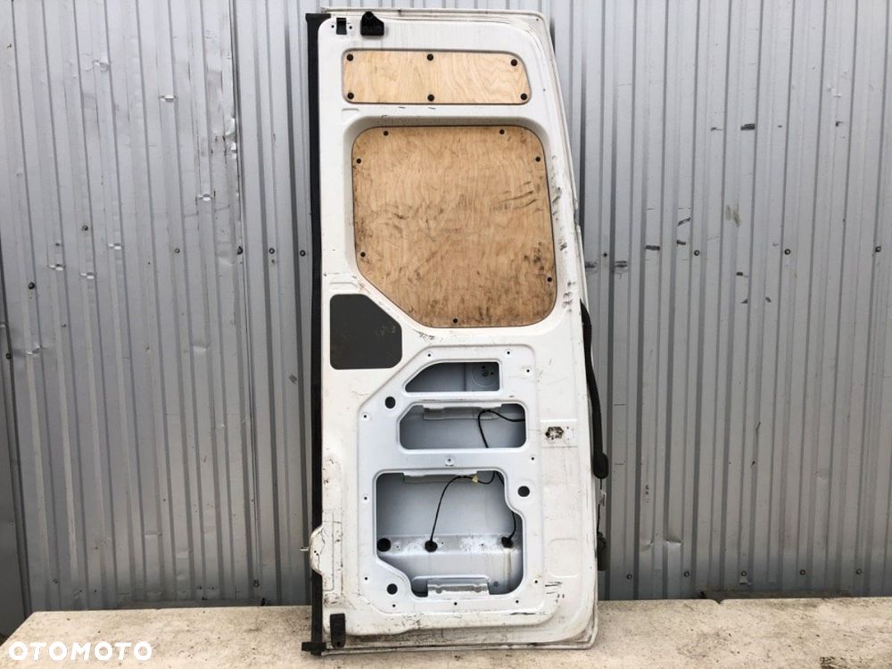 DRZWI TYLNE LEWE  MAN TGE Autobus 2017 - 2022 2.0 TDI 130 kW [177 KM] olej napędowy 2017 - 2022 - 5