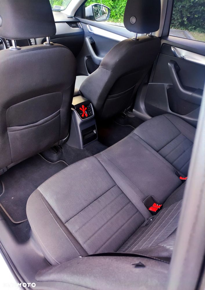 Skoda Octavia 2.0 TDI 4x4 Style DSG - 21
