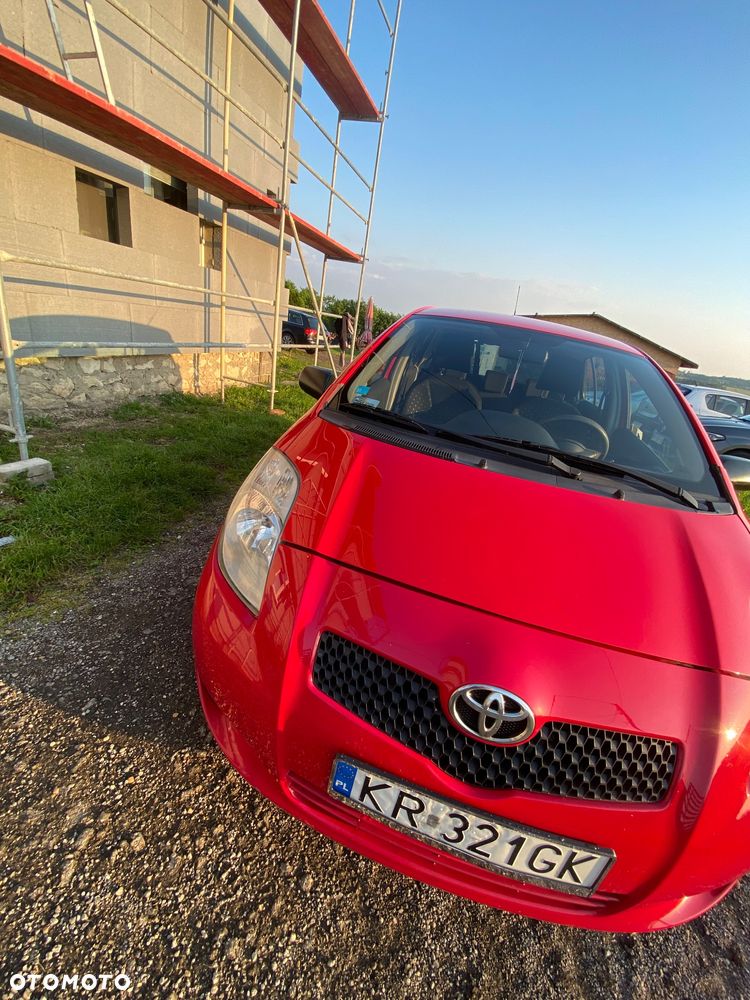 Toyota Yaris - 30