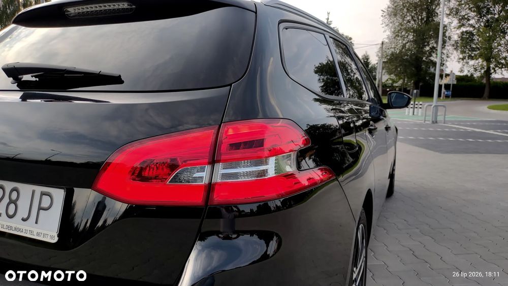 Peugeot 308 1.2 PureTech Allure S&S - 12
