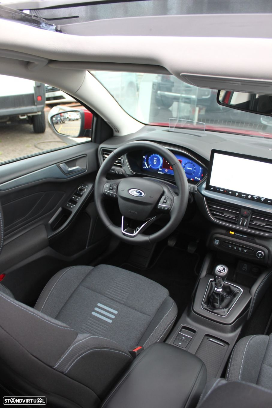 Ford Focus SW 1.0 EcoBoost MHEV Active X - 32