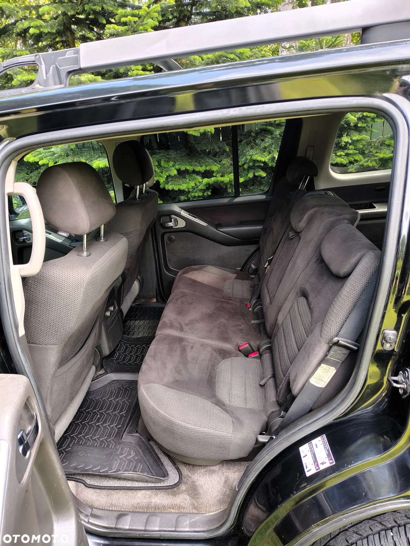 Nissan Pathfinder 4.0 V6 LE - 18