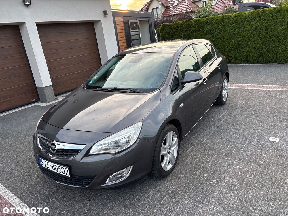 Opel Astra 1.4 T Cosmo - 5
