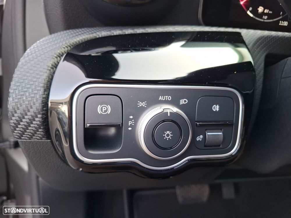 Mercedes-Benz A 250 e — fotografia 20