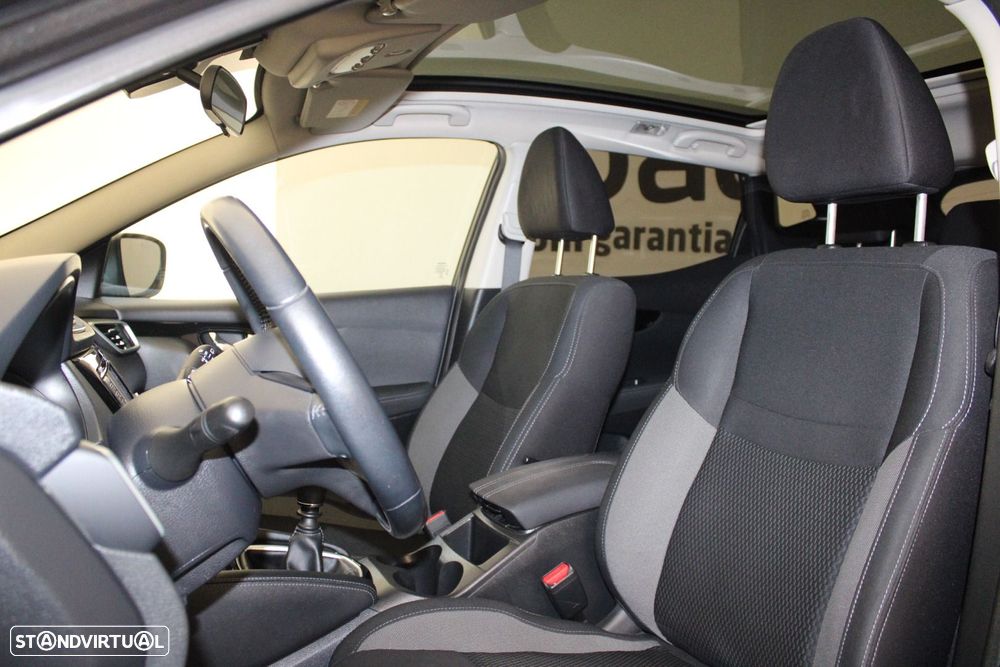 Nissan Qashqai 1.5 dCi N-Connecta Business - 23