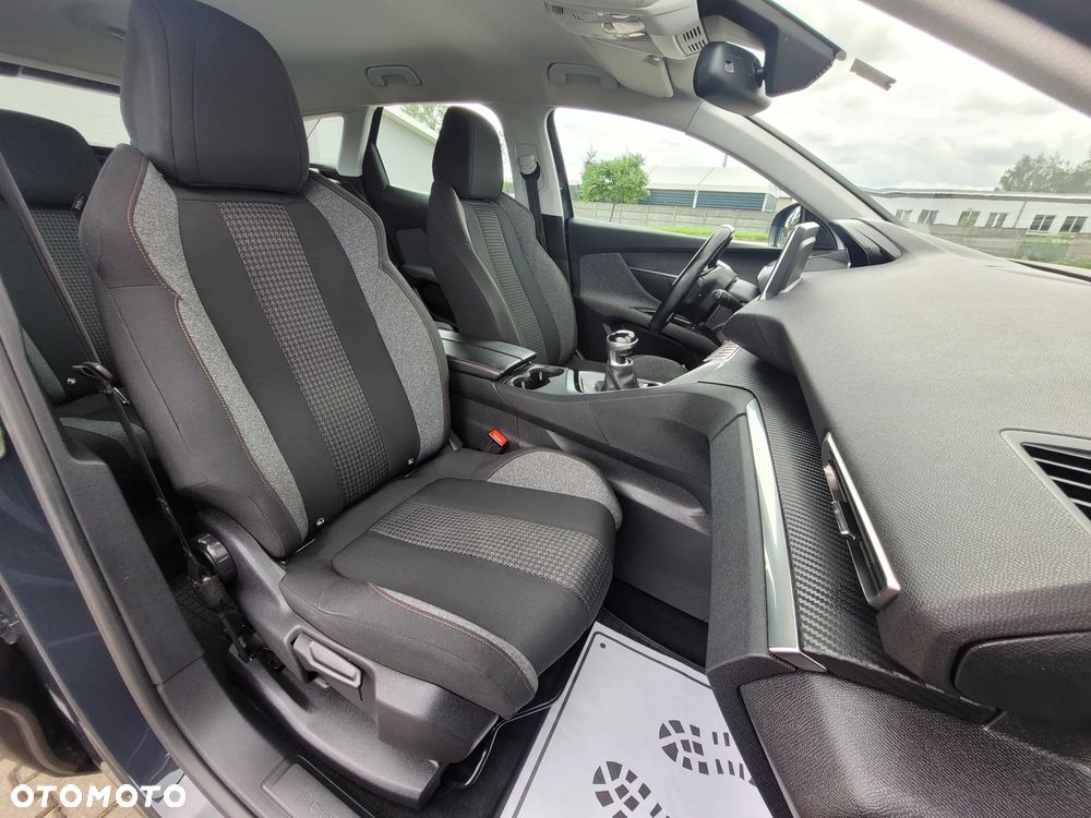 Peugeot 3008 - 18