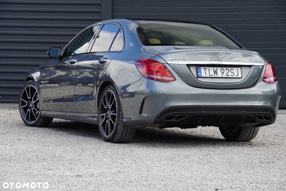 Mercedes-Benz Klasa C AMG 43 4Matic 9G-TRONIC - 10