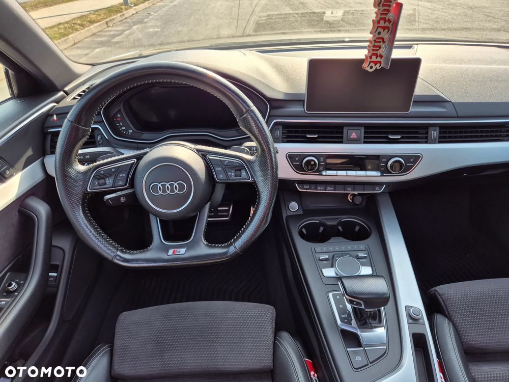 Audi A4 Avant 2.0 TDI Sport S tronic - 13