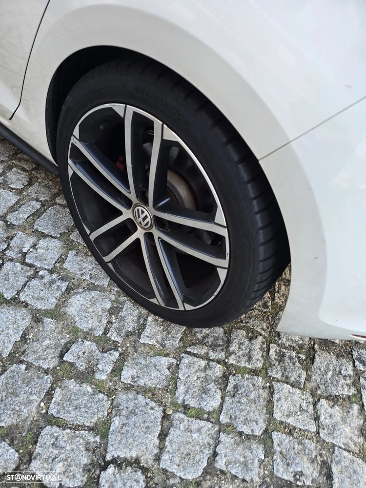 VW Golf - 5