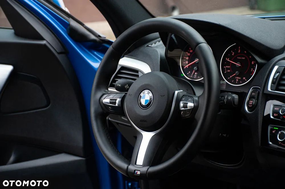 BMW Seria 1 118i Edition Sport - 17