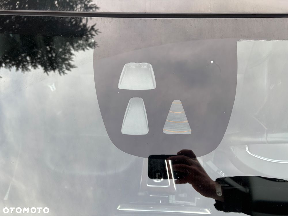 Volvo V40 Cross Country - 16