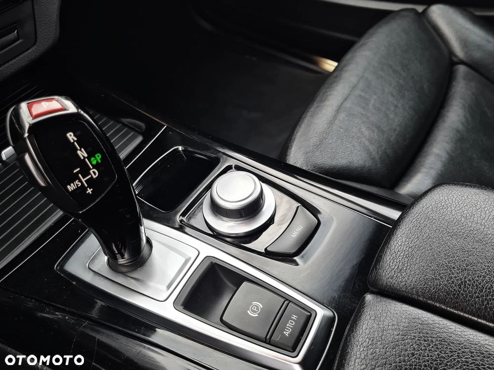 BMW X5 3.0sd - 28