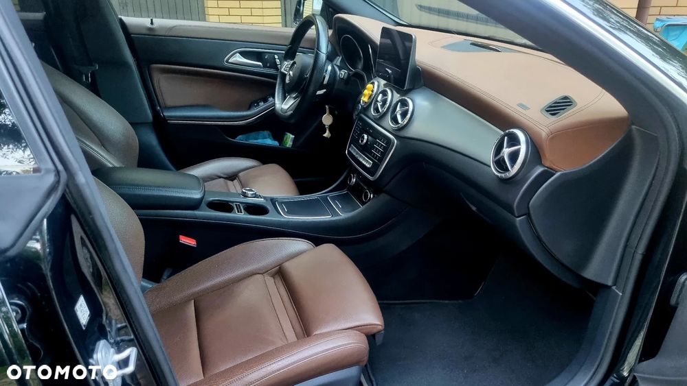 Mercedes-Benz CLA - 15