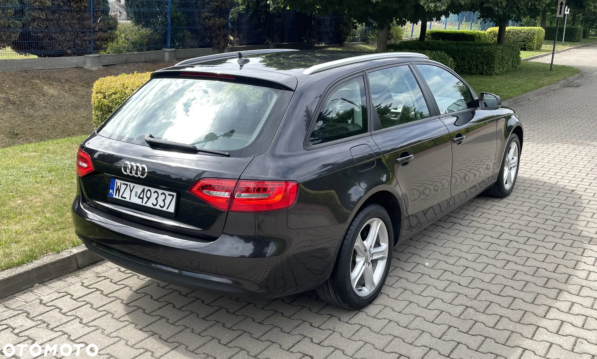 Audi A4 Avant 2.0 TDI DPF Attraction - 4