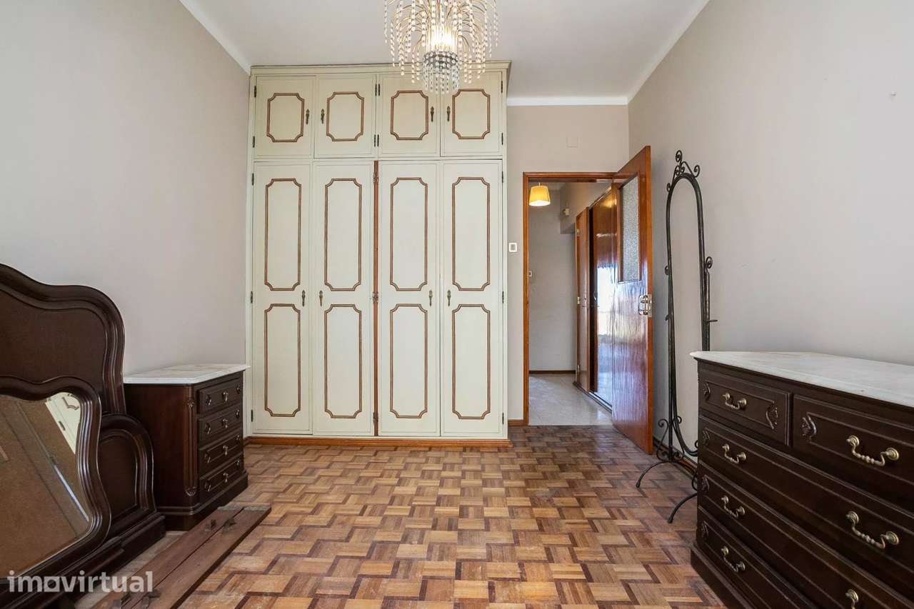 T2 no centro de Tavira para renovar - Grande imagem: 4/36