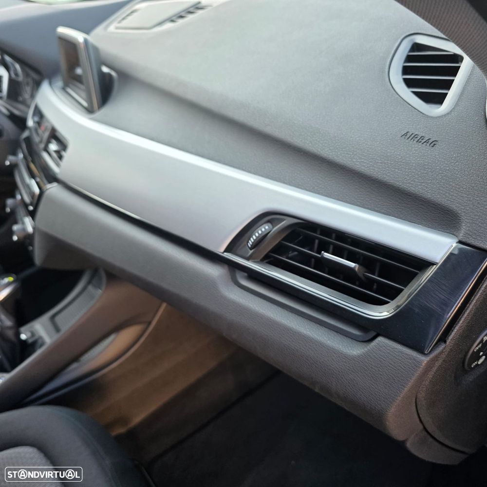 BMW X1 20 d sDrive Auto Advantage - 29