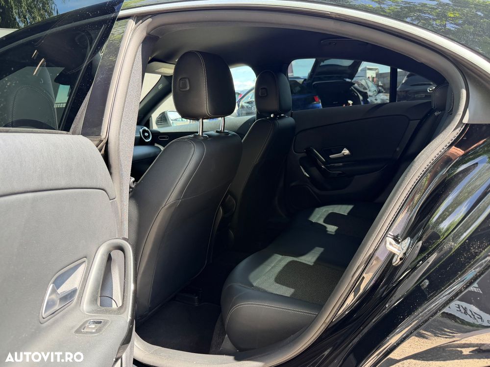 Mercedes-Benz CLA 180 7G-DCT Edition Progressive Line - 28