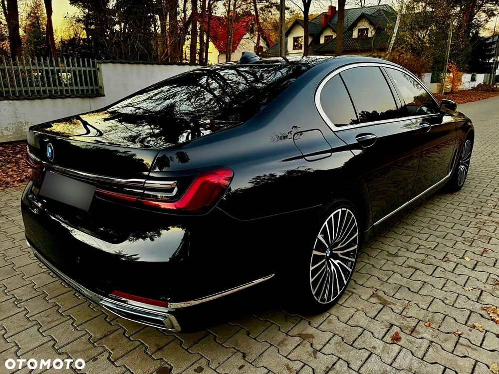 BMW Seria 7 750d xDrive sport - 9