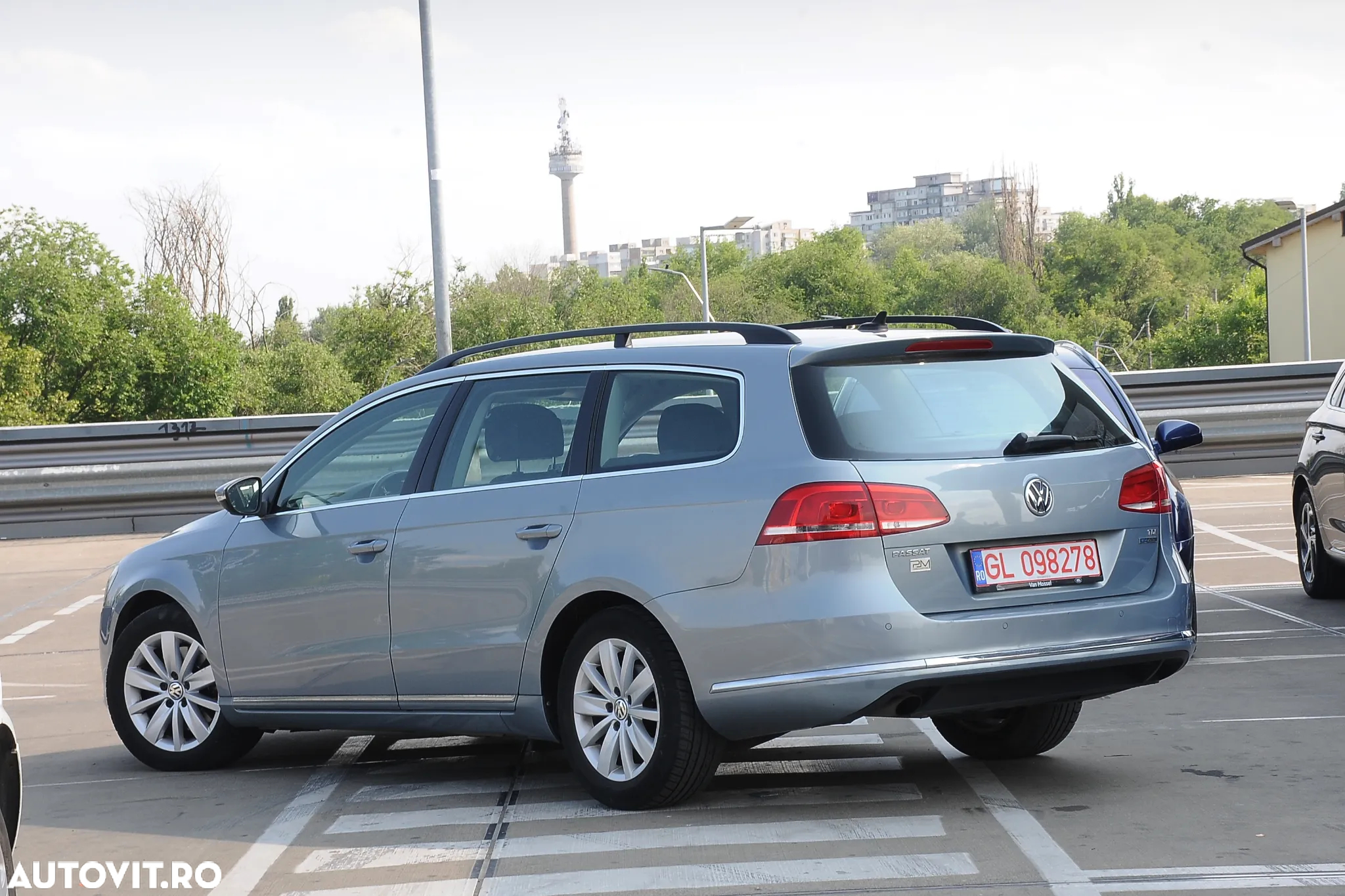 Volkswagen Passat Variant 1.6 TDI BlueMotion - 4