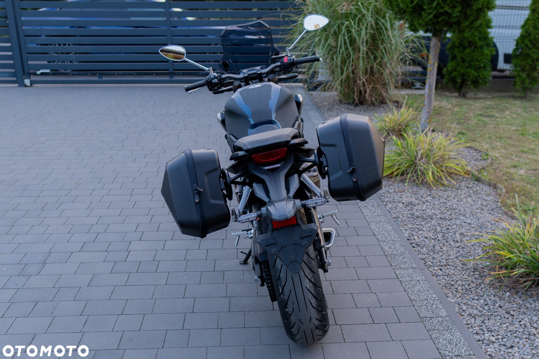 Honda CB - 10