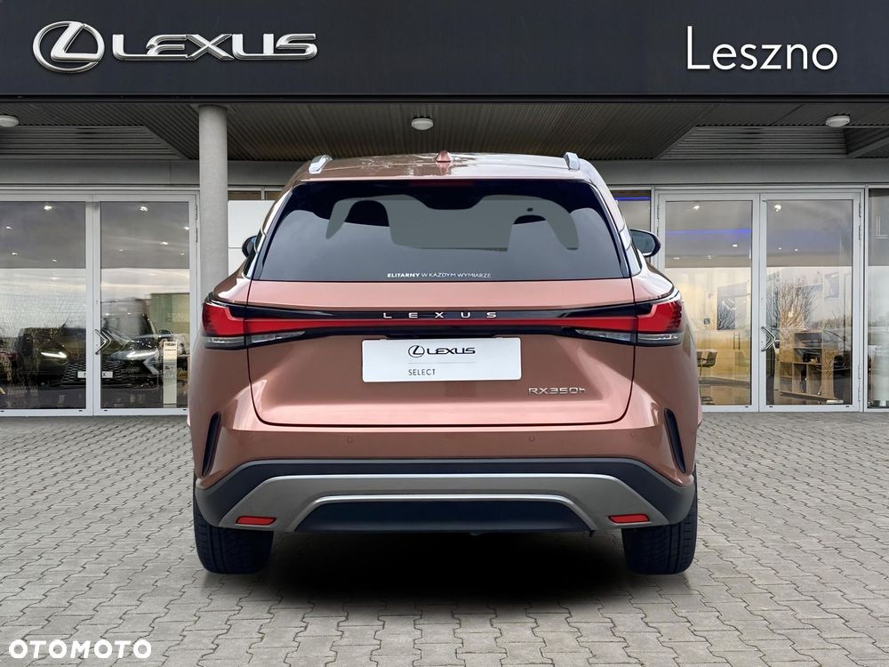Lexus RX - 8