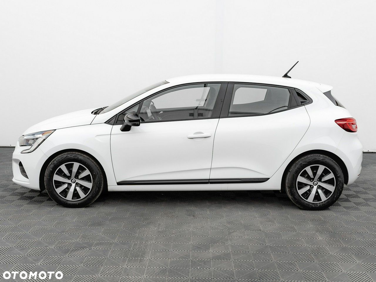 Renault Clio 1.0 TCe Equilibre - 10