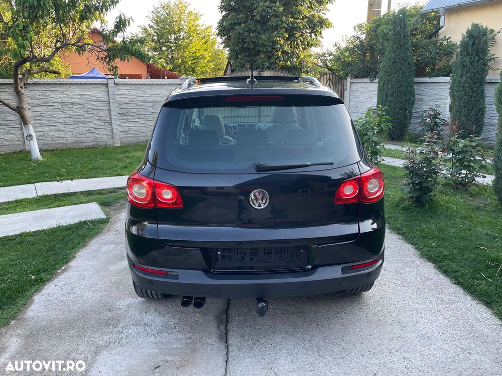 Volkswagen Tiguan - 11