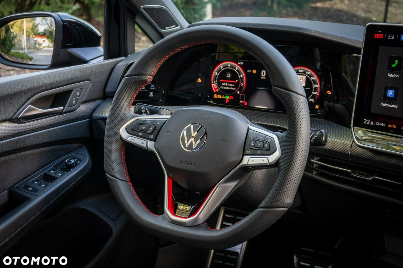 Volkswagen Golf - 20