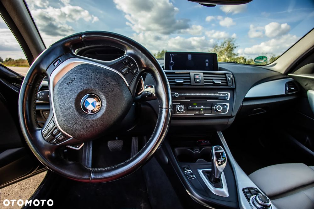 BMW Seria 1 125i Sport Line - 10