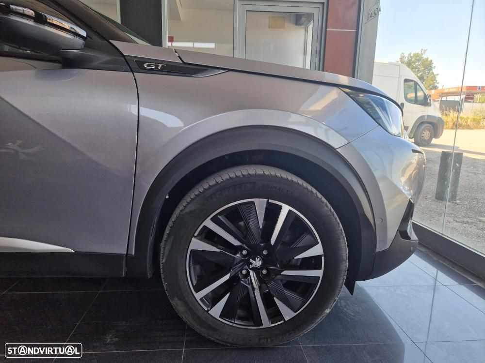 Peugeot 2008 1.2 PureTech GT Pack EAT8 - 4
