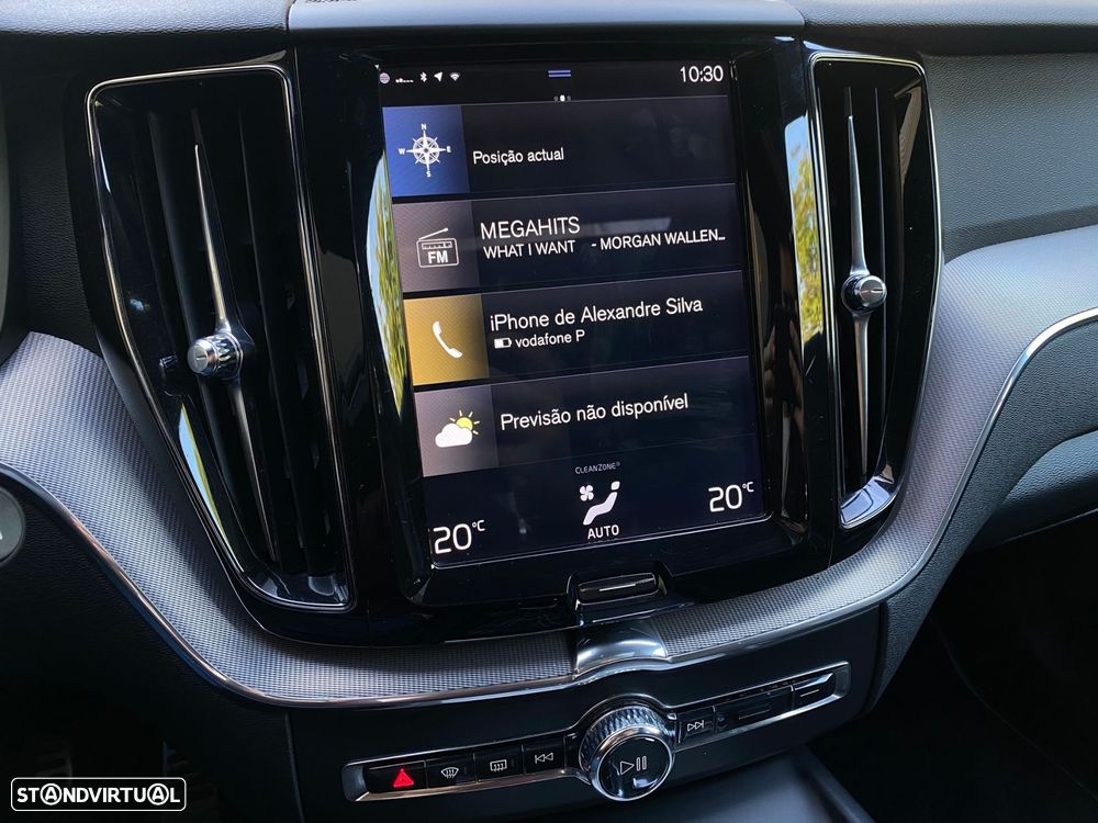 Volvo XC 60 2.0 D4 R-Design AWD Geartronic - 30