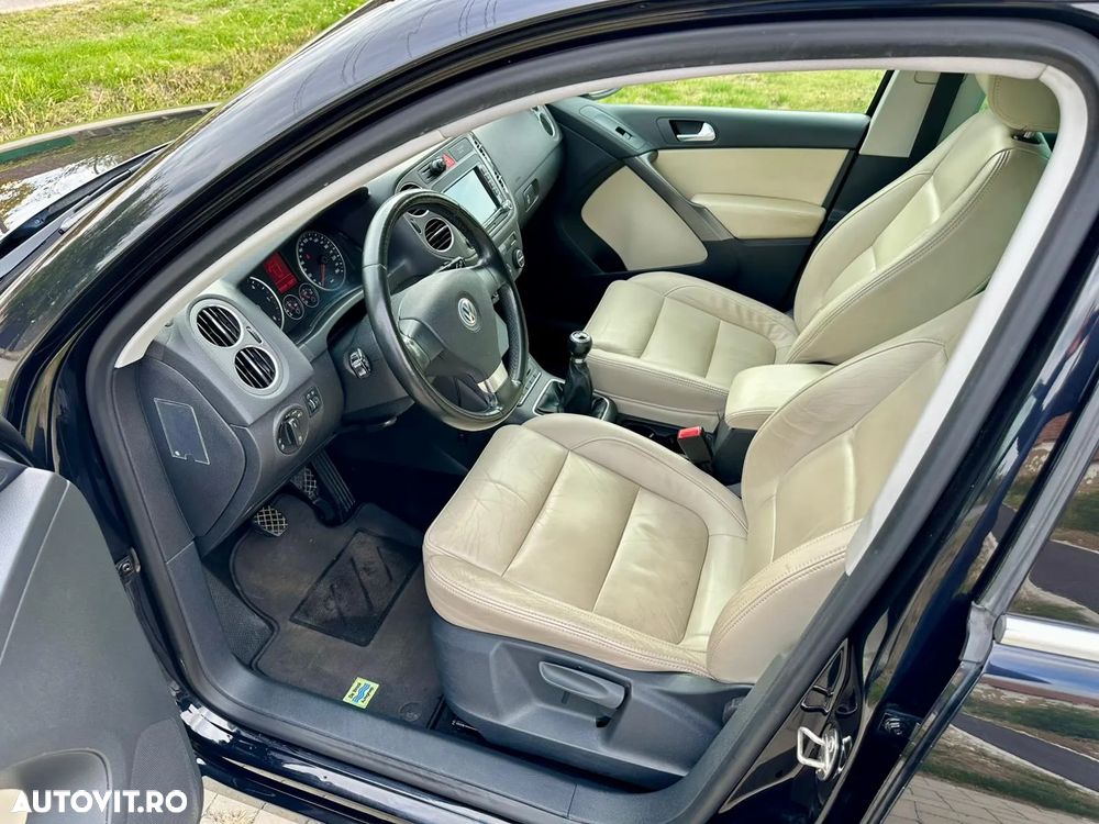 Volkswagen Tiguan - 5