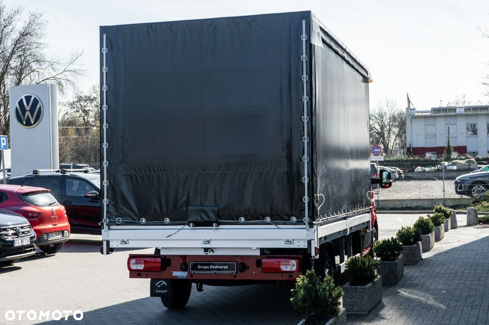 Volkswagen Crafter - 11