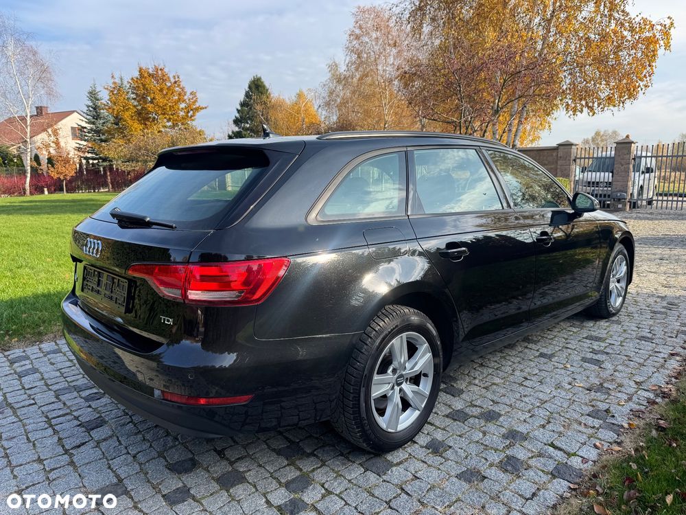 Audi A4 Avant 2.0 TDI Design - 3