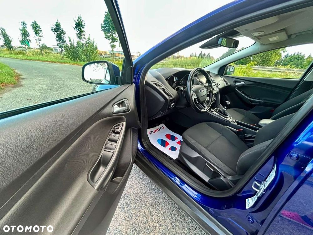 Ford Focus - 24