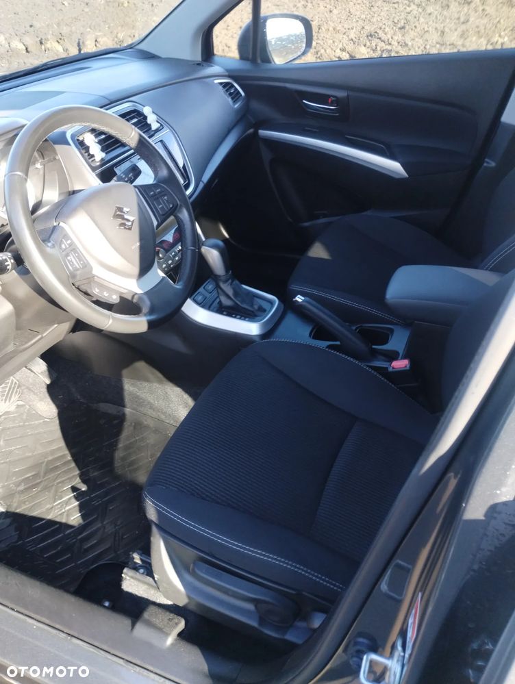 Suzuki SX4 S-Cross 1.0 T Premium - 5