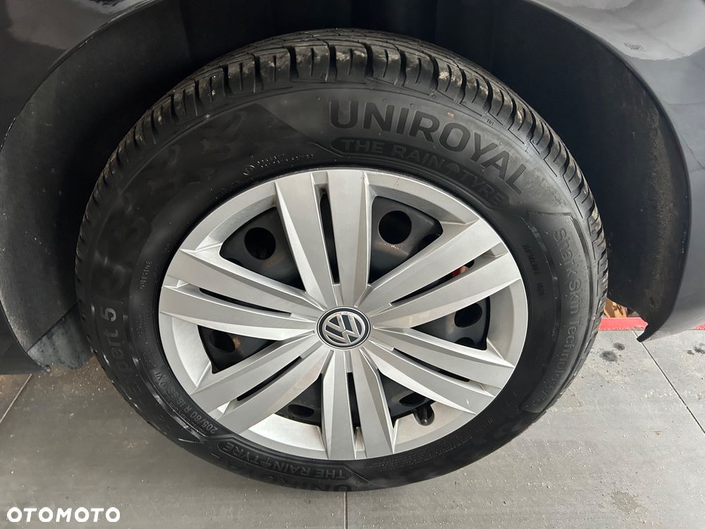 Volkswagen Touran 1.6 TDI BMT Trendline - 23