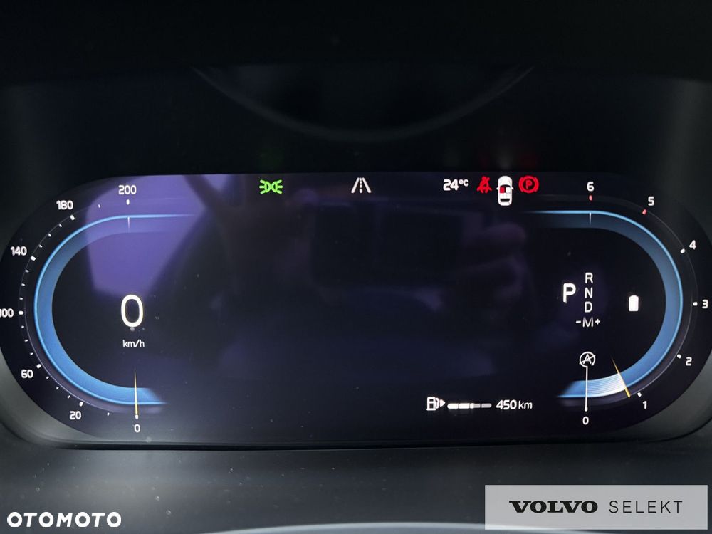 Volvo V90 Cross Country - 16