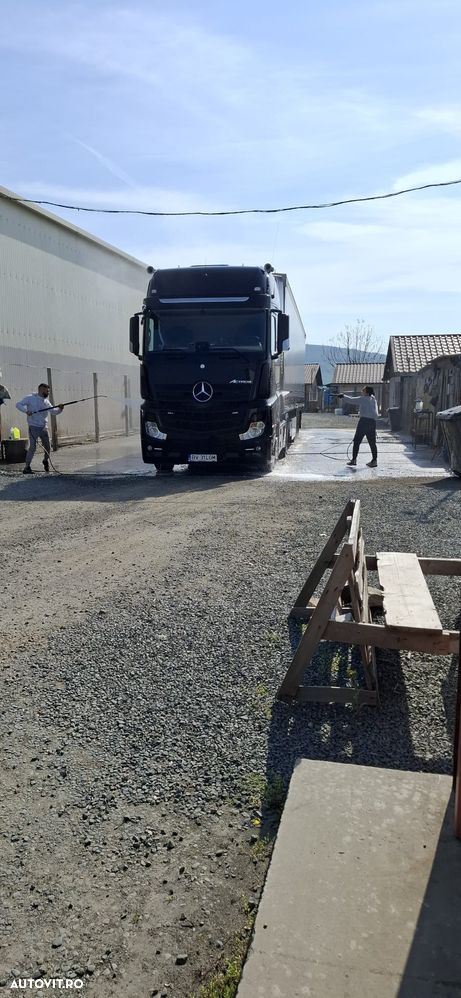 Mercedes-Benz Actros - 20