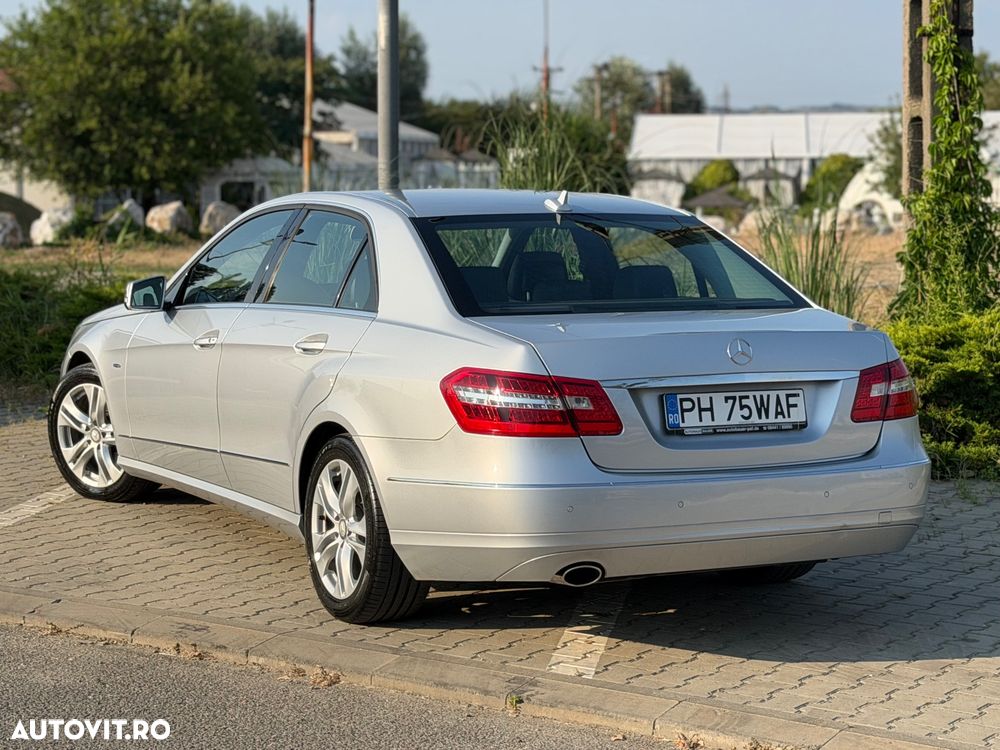 Mercedes-Benz E 250 BlueEFFICIENCY 7G-TRONIC Avantgarde - 3