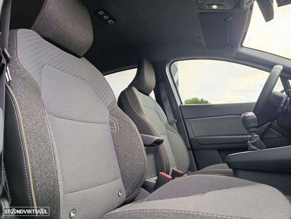 Renault Captur 1.0 TCe Techno Bi-Fuel - 10