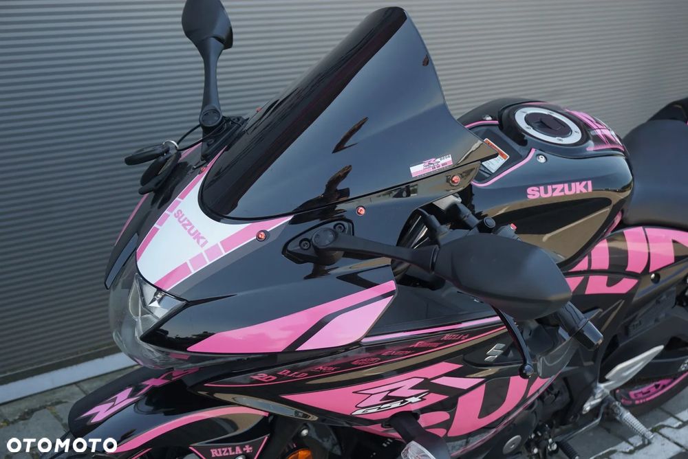 Suzuki GSX - 20
