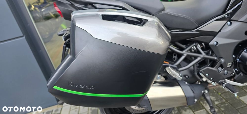Kawasaki Versys 1100 SE - 21