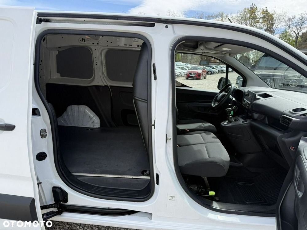 Toyota Proace City - 23