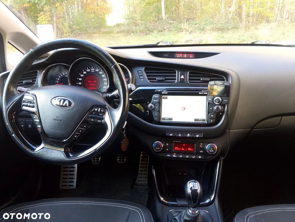 Kia Ceed - 7