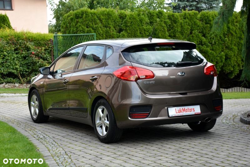 Kia Ceed 1.4 L - 22