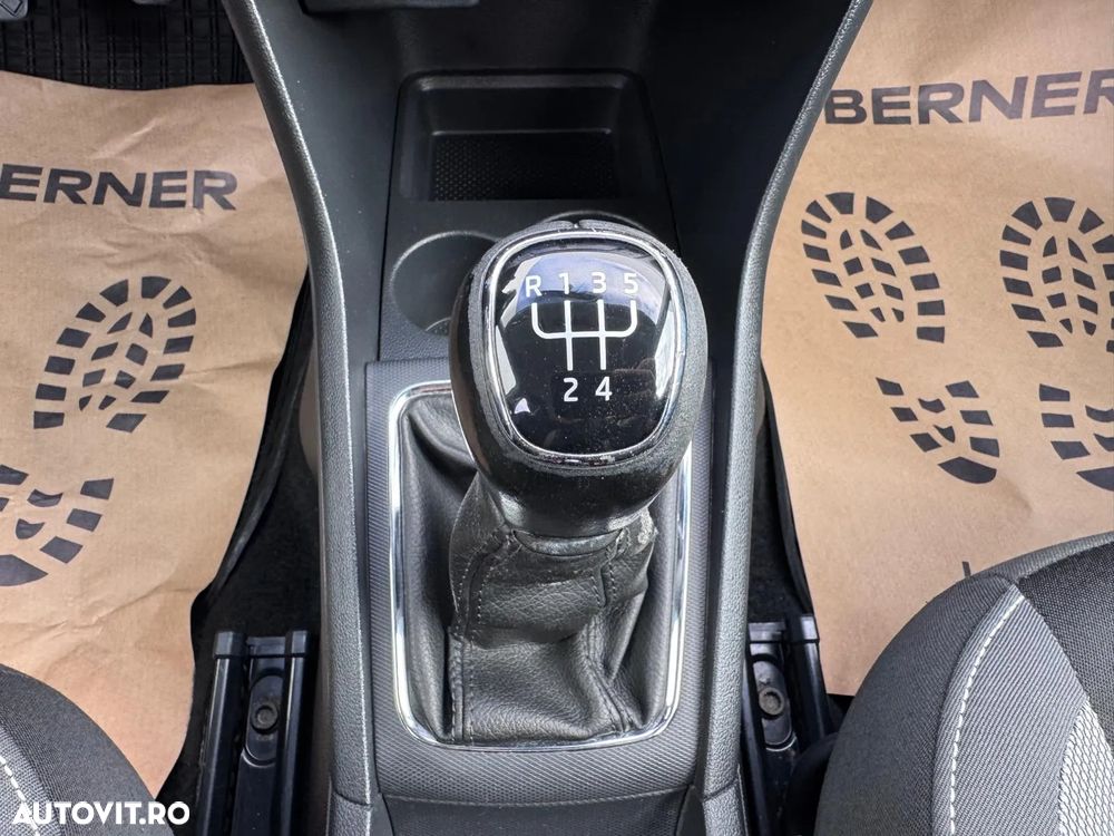 Skoda RAPID 1.0 TSI Ambition - 17